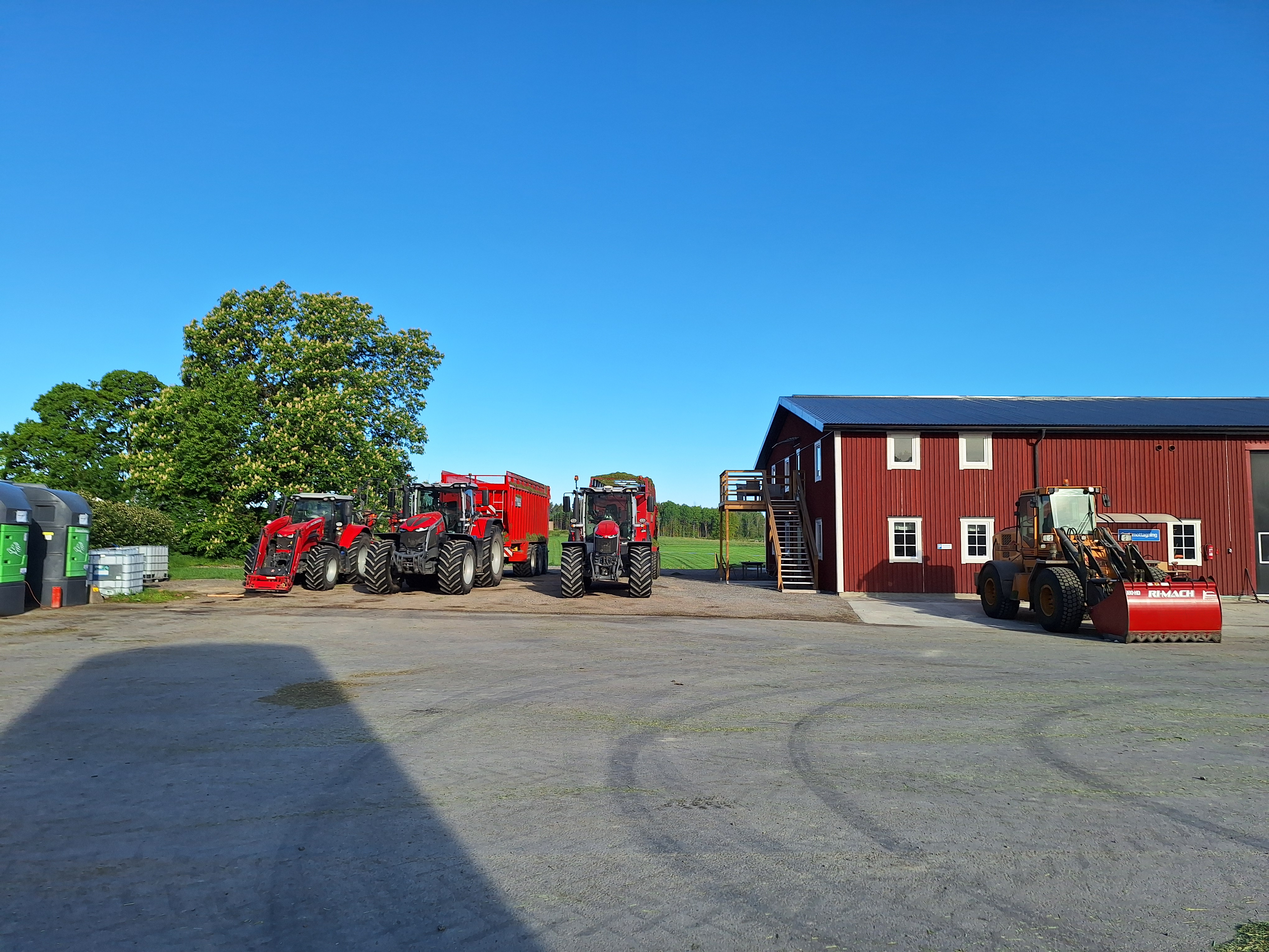 Maskiner vid verkstaden